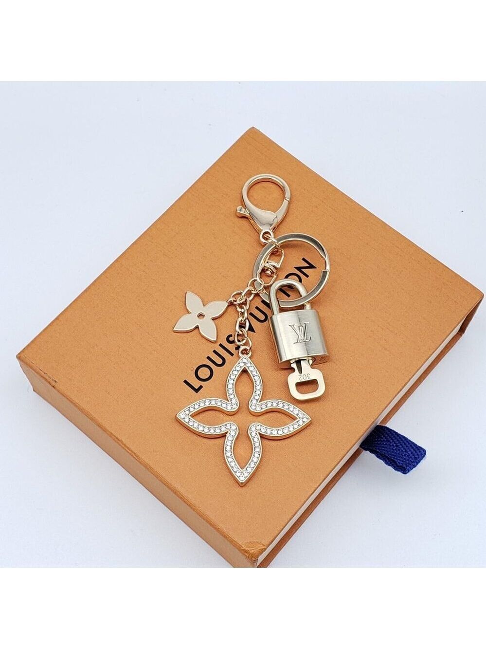Authentic Louis Vuitton Gold Lock & Box w/ Unbranded Clover Bagcharm - Picture 1 of 9